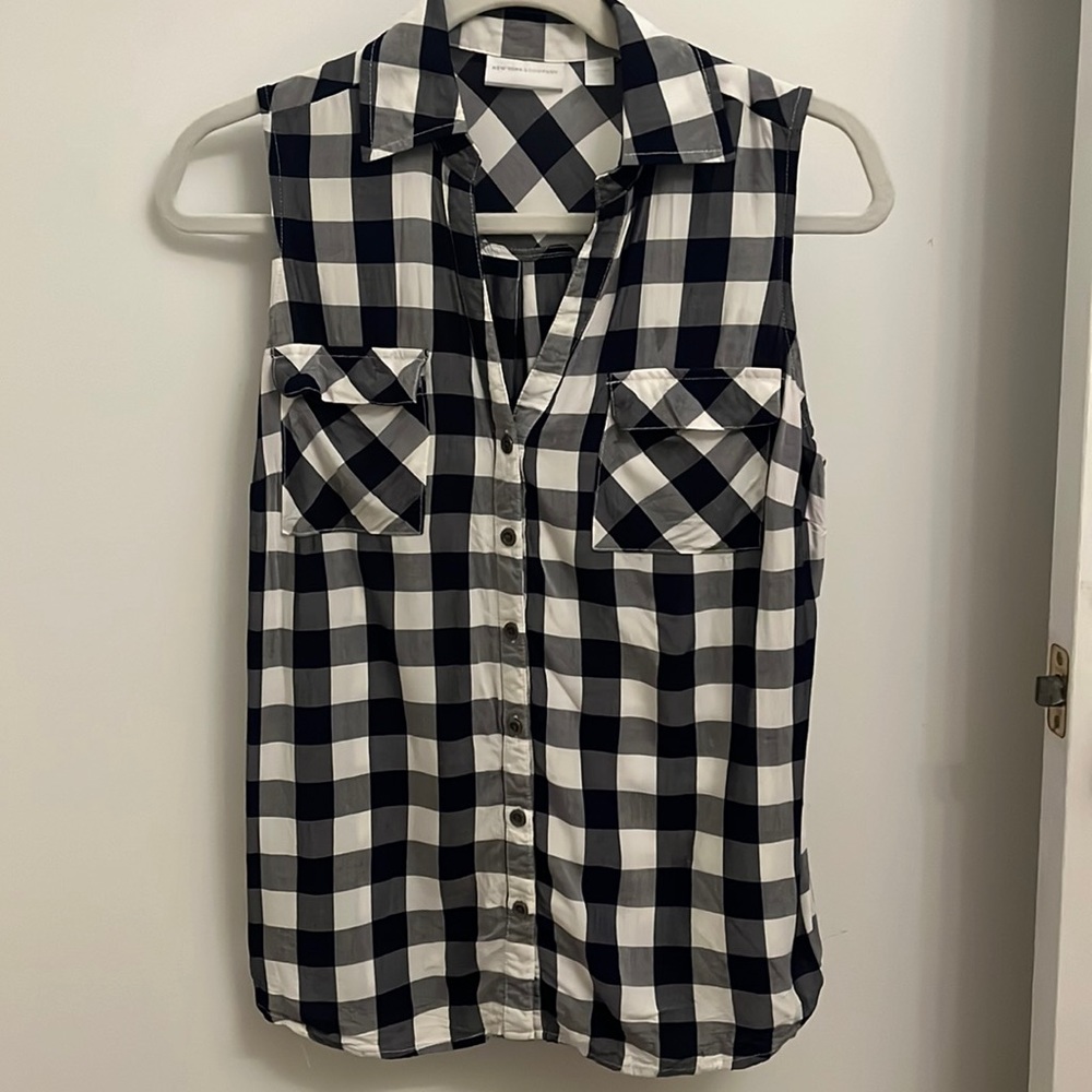 New York and company gingham plaid top